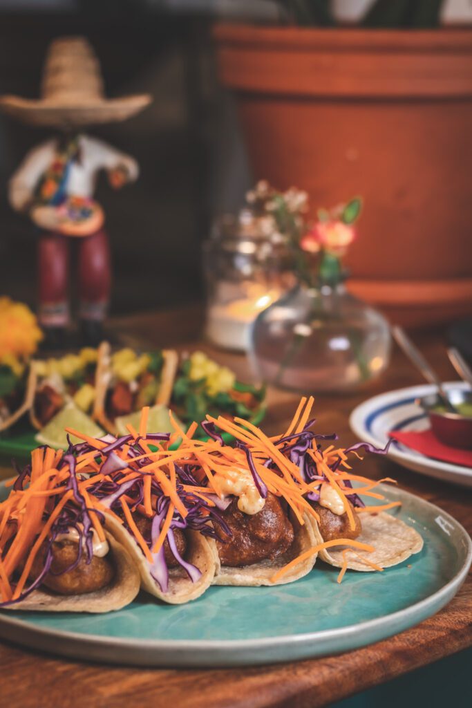 taqueria el rey menu, tacoja lautasella